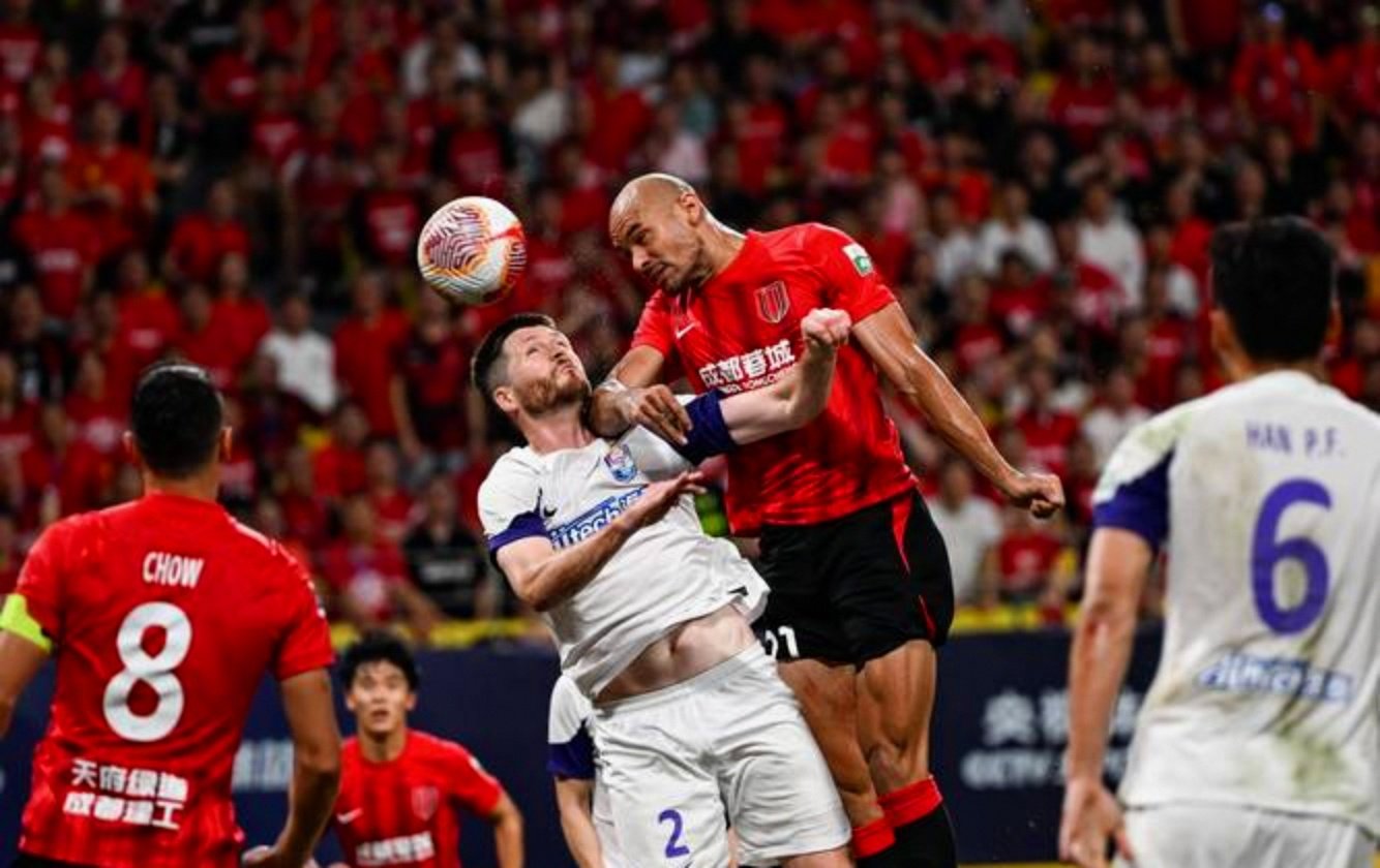 包含国际比赛日体能课后，马赛豪取连胜备战亚冠，悬念犹存，赛程密集仍需轮换的词条