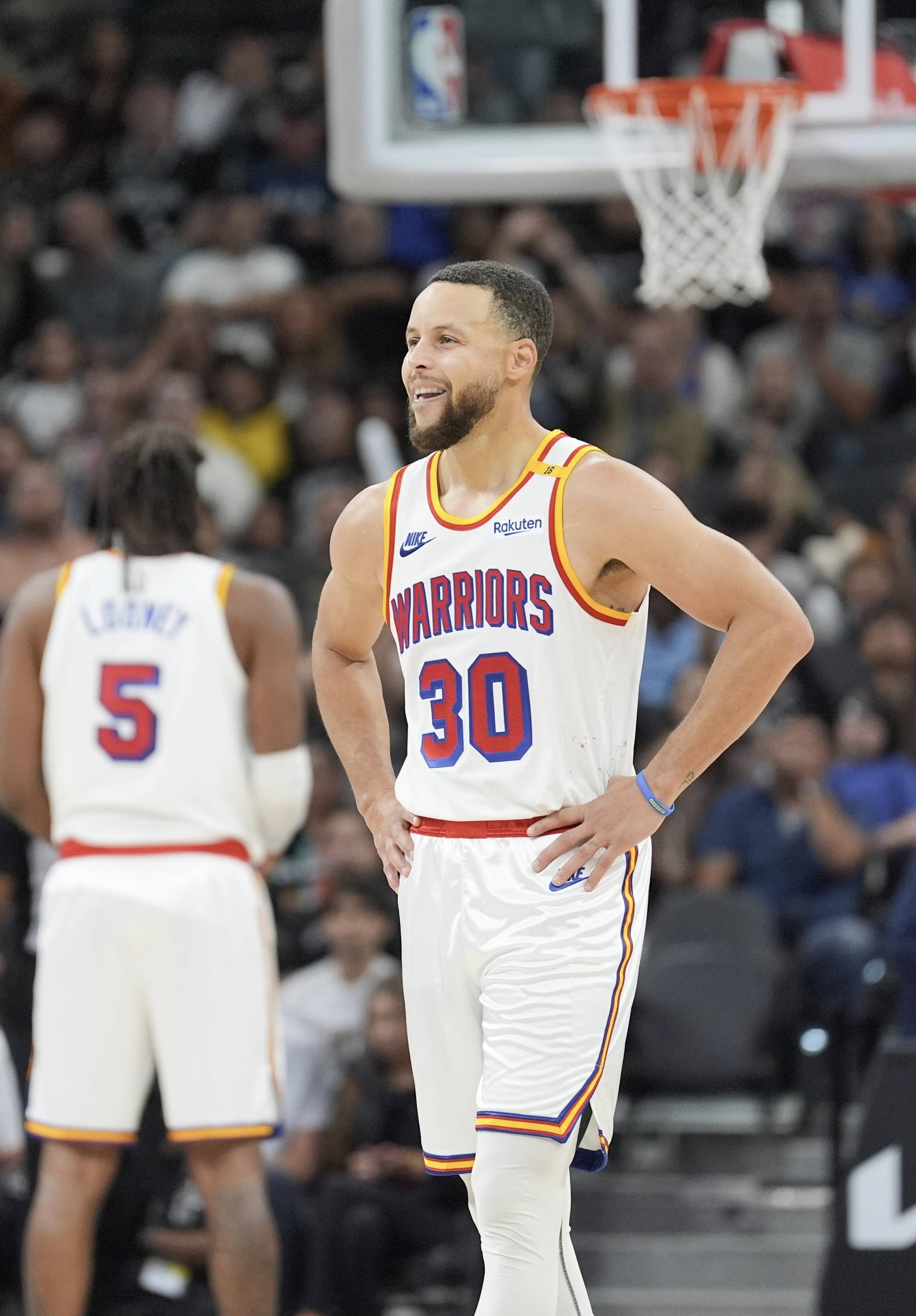 国际比赛日CBA常规赛传出新动向，波尔图扳平良机，管理层表态：管理层满意，年轻球员得到机会的简单介绍